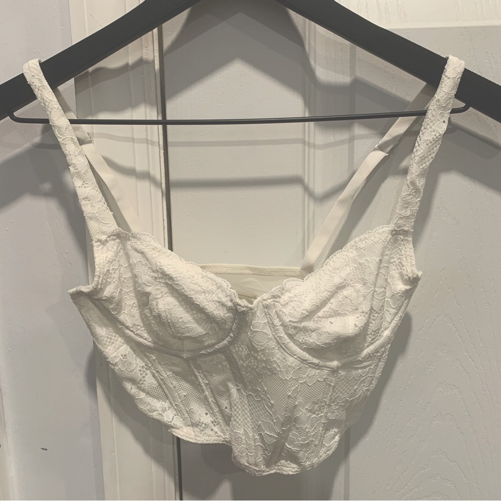 Gilly Hicks White Lace Bustier